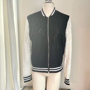 🎯3/$10 Black White Lace Zipper Varsity Bomber Jacket Large